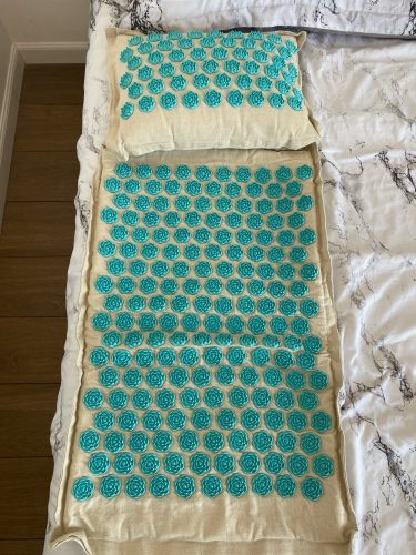 Yoga Acupressure Mat and Pillow Set 8 Fun Colour photo review