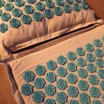 Yoga Acupressure Mat and Pillow Set 8 Fun Colour photo review