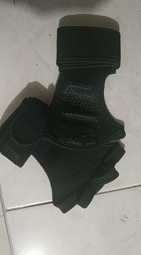 Gym and Fitness Gloves with Grips photo review