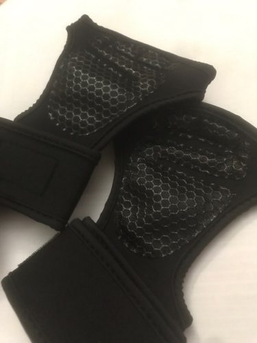 Gym and Fitness Gloves with Grips photo review