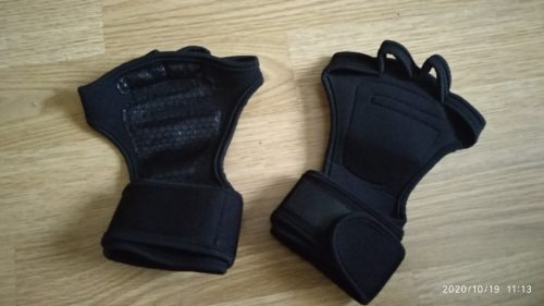 Gym and Fitness Gloves with Grips photo review