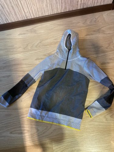 Yoga and Fitness Hooded Jacket Long Sleeve photo review