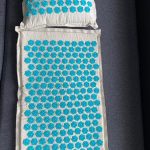 Yoga Acupressure Mat and Pillow Set 8 Fun Colour photo review