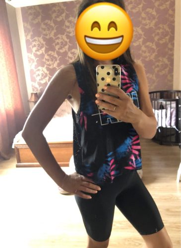 Quick-Dry Printed Breathable Yoga and Fitness Top photo review