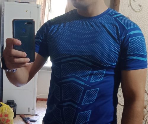 Gym and Fitness Compression T-shirt for Men photo review