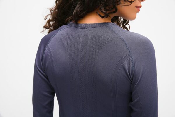 Yoga & Fitness Seamless Super Soft Top with Long Sleeve - Yoga Seamless Top - Only Fit Gear