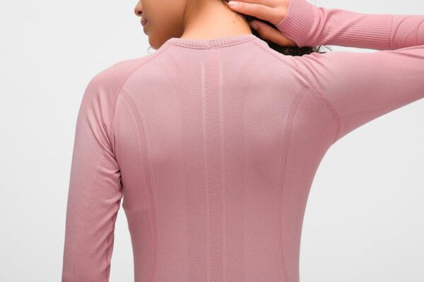 Yoga & Fitness Seamless Super Soft Top with Long Sleeve - Yoga Seamless Top - Only Fit Gear